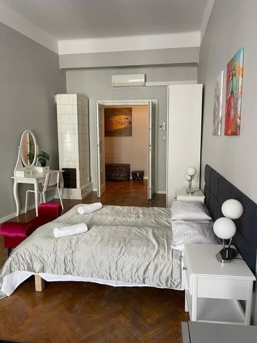 Florianska Grand Apartment 2 Krakow Ngoại thất bức ảnh