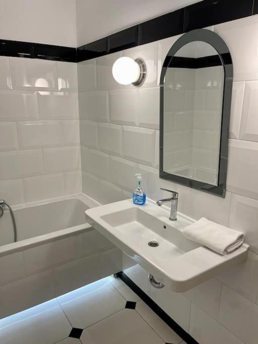 Florianska Grand Apartment 2 Krakow Ngoại thất bức ảnh