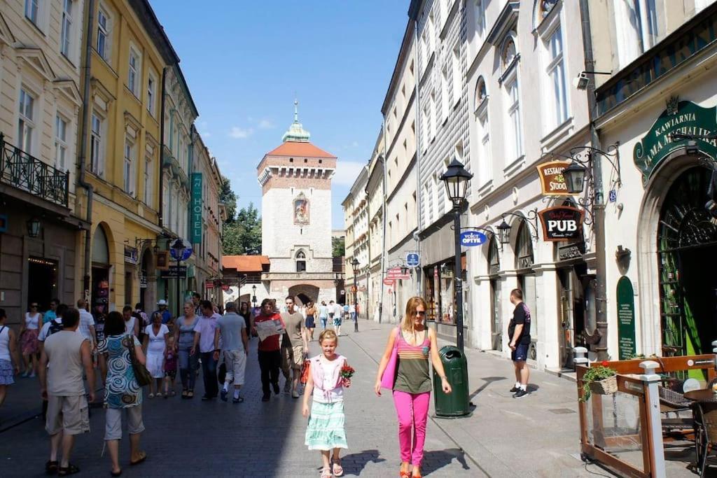 Florianska Grand Apartment 2 Krakow Ngoại thất bức ảnh